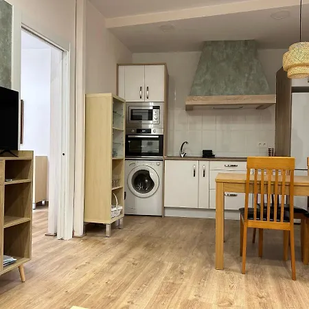 Apartamento Dos Torres Tenor Gayarre - Encanto Con Balcón Interior